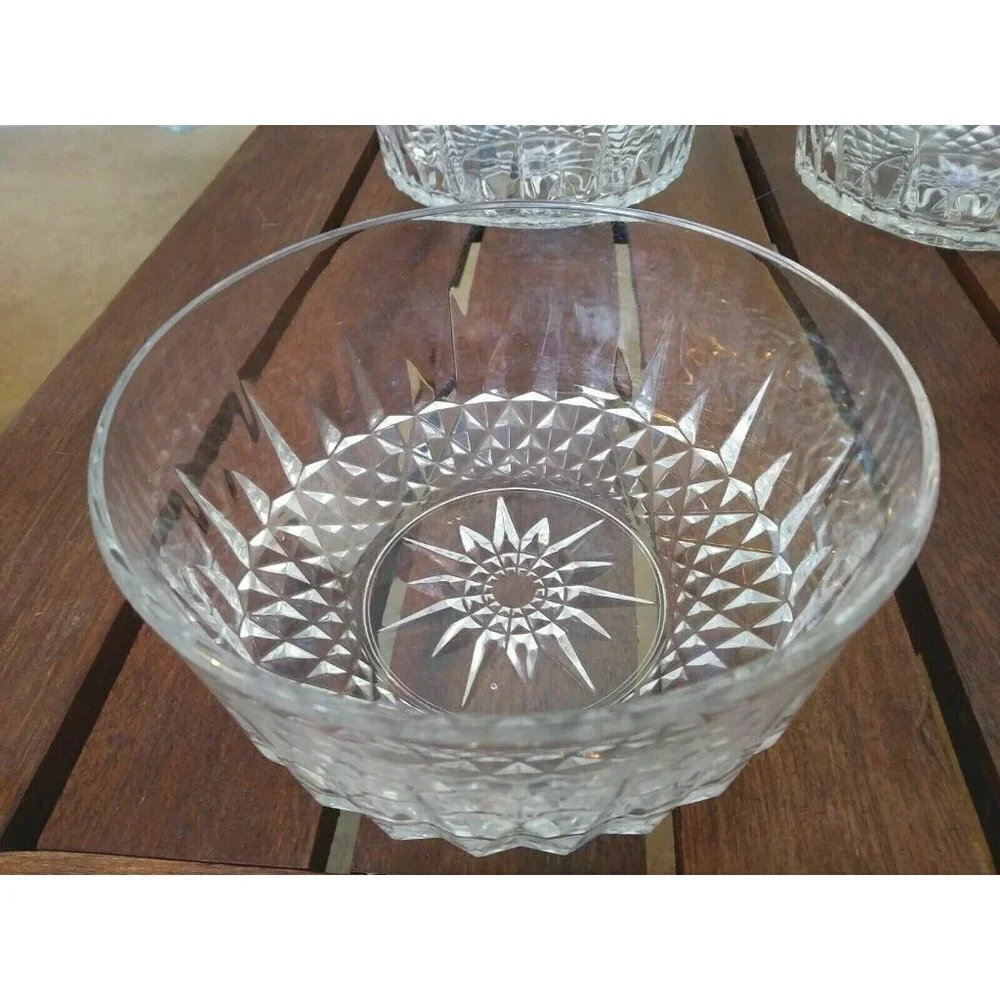 Set of 4 bowls salad dessert Cut glass Arcoroc MADE IN USA Star Burst pattern